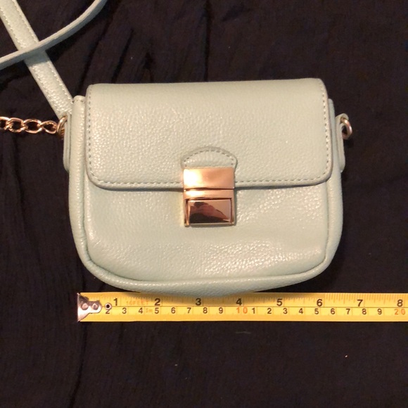 Forever 21 mint green crossbody purse. - Picture 6 of 7